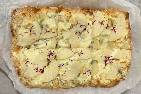 Груша-горгонзола