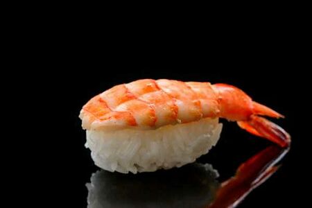 Суши с креветкой