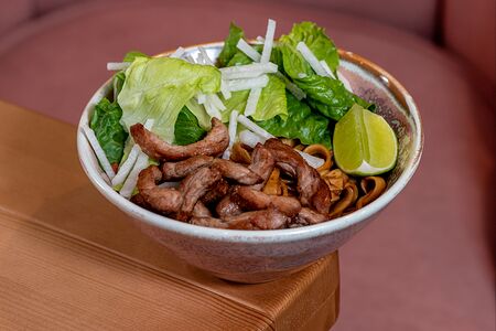 Вок со свининой