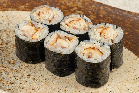 Ролл с угрем