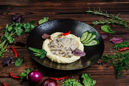 Бефстроганов