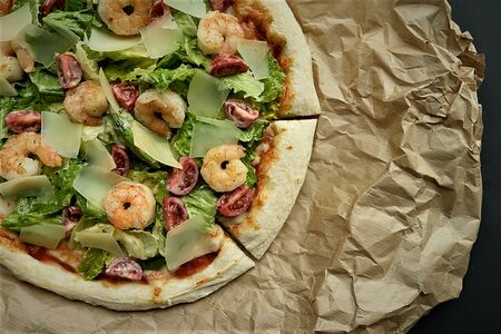 Пицца Цезарь с креветками 40 см