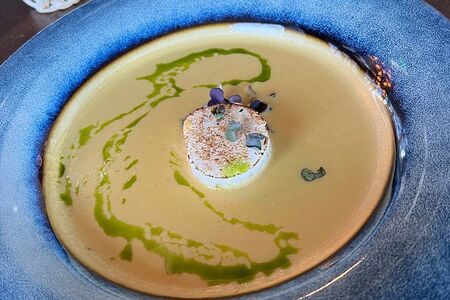 Овощной суп с кнелями из судака