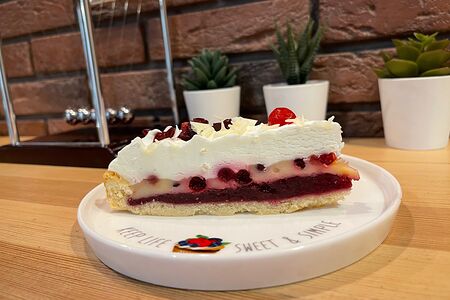 Брусничный торт