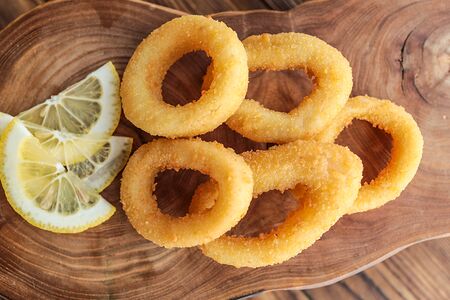 Кольца кальмара в кляре