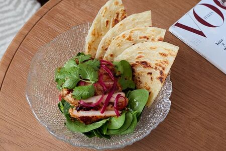 Неженатый сын маминой подруги с роти