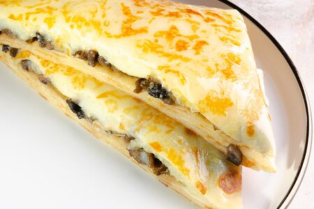 Блин пюре с грибами и луком