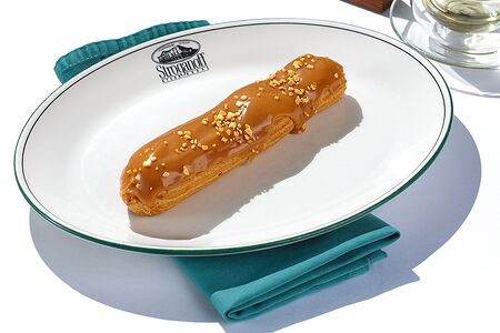 Большой эклер Строганов