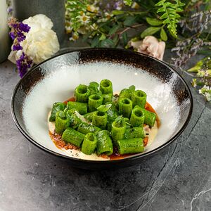 Ригатони с мясным рагу из cвинoй шеи