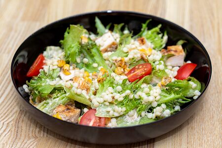 Салат с птитимом