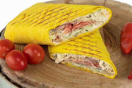 Шаурма с говядиной Standart в сырном лаваше