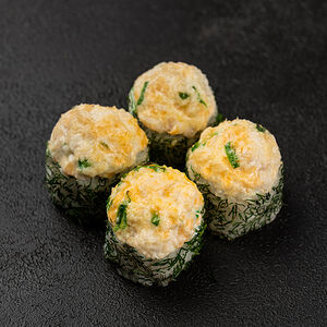 Половинка запеченного ролла Цезарь