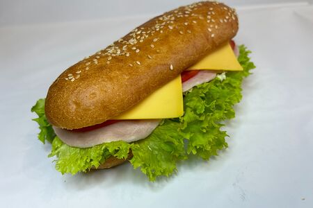 Сэндвич с ветчиной