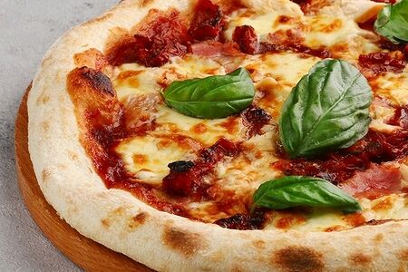 Грудинка и томаты