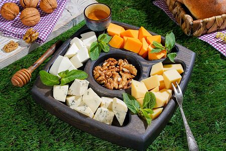 Ассорти европейских сыров