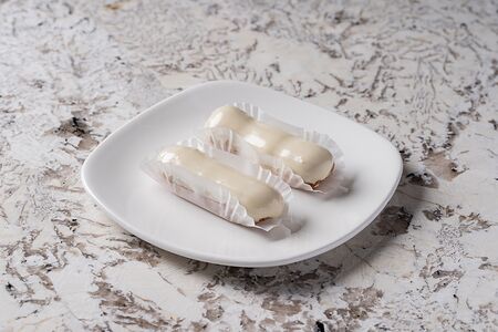 Пирожное Эклер