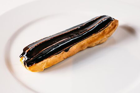 Эклер сливочный