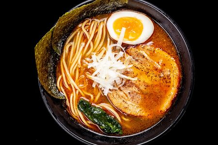 Сёю тонкоцу рамен