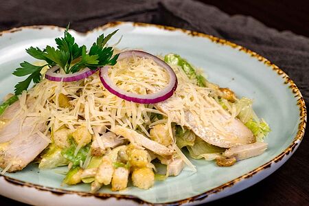 Цезарь с курицей