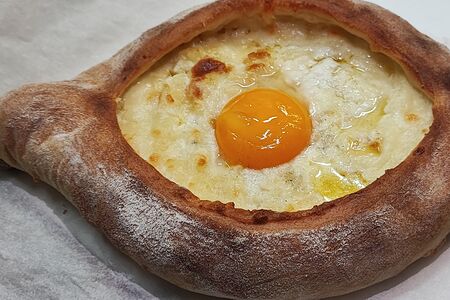 Хачапури по-аджарски