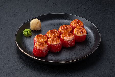 Запеченный ролл с угрем