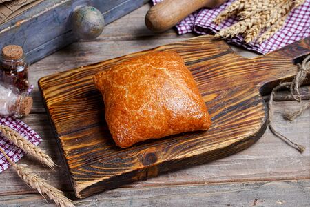 Пирожок с капустой