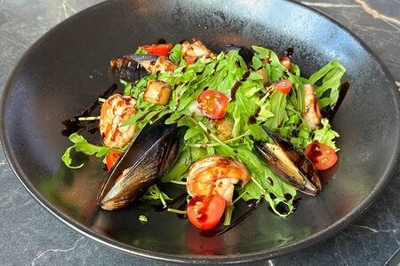 Салат Азия из морепродуктов