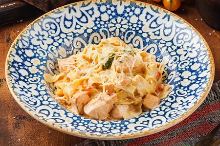 Феттуччине Сальмон