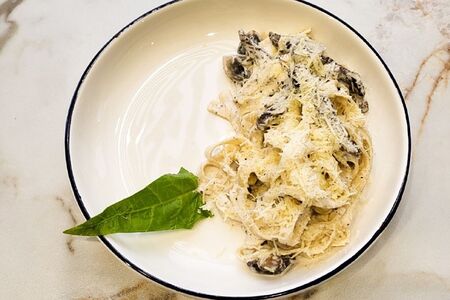 Паста с телятиной в перечно-грибном соусе