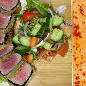 Салат Сашими под соусом Мацухиса