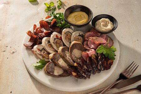 Домашнее мясное ассорти