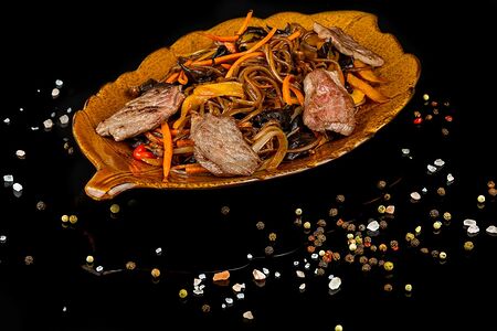 Яки соба с говяжьей вырезкой