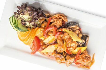 Курица по-тайски с баклажаном