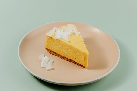 Чизкейк манго-маракуйя