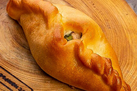 Расстегай с омулем и муксуном