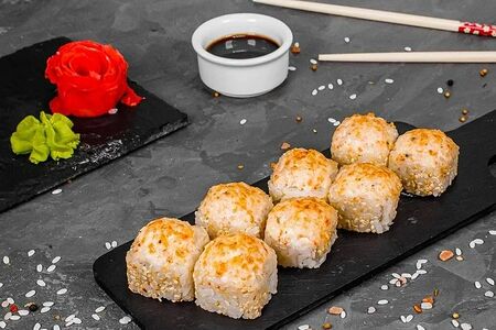 Запеченный ролл с креветкой