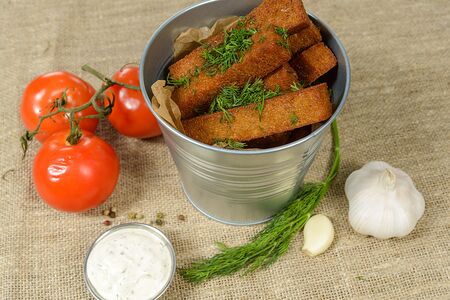 Гренки чесночные