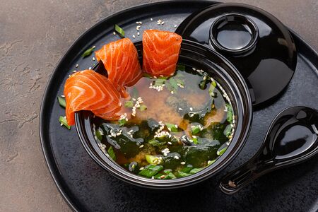 Мисо суп с лососем