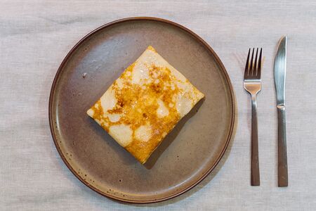 Блин с творогом и изюмом