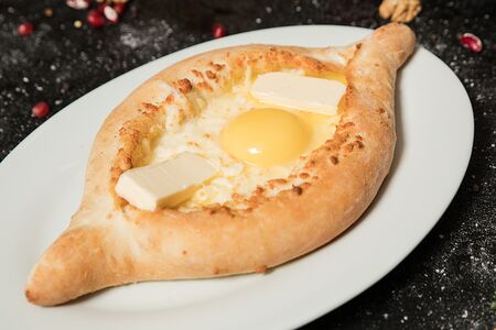 Хачапури по-аджарски