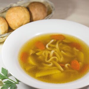 Куриный с домашней лапшой