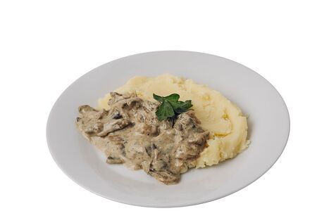 Печень по-строгановски с картофельным пюре