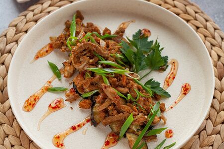 С курицей и баклажанами