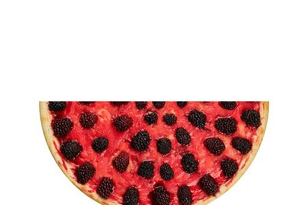 Ежевичный пирог половинка