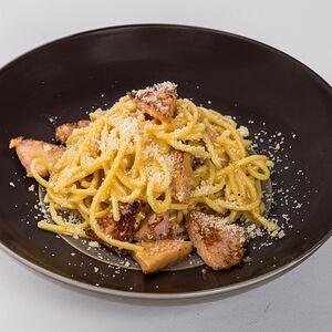 Паста карбонара с беконом