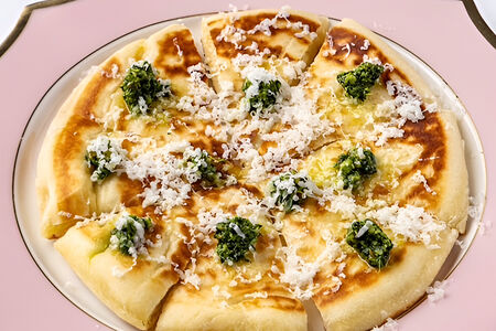 Лепешка с камамбером