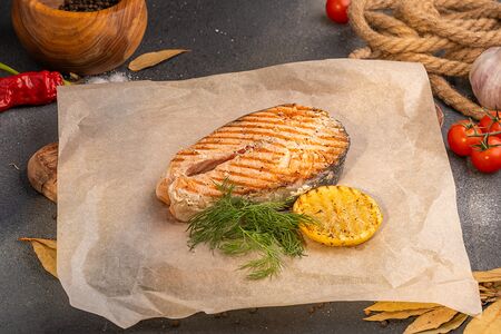 Стейк из лосося