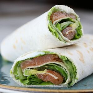 Ролл с семгой