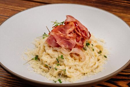 Карбонара с беконом
