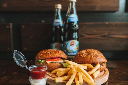 Комбо с двумя чизбургерами